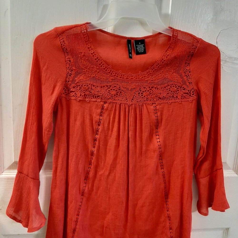 ND NEW DIRECTION Size S Red